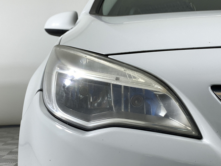 OPEL Astra 1.4, 2011 года, Автоматическая, БЕЛЫЙ