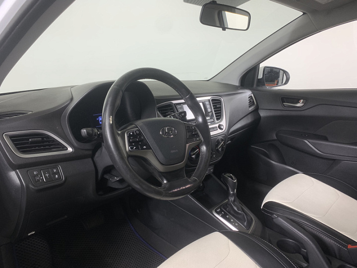 Hyundai Solaris 1.6, 2017 года, Автоматическая, Белый