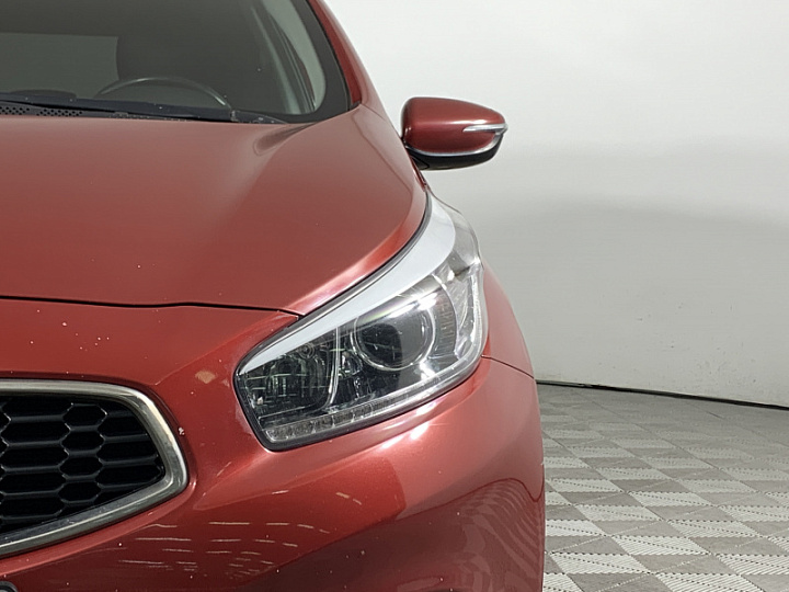 KIA Ceed 1.6, 2013 года, Автоматическая, КРАСНЫЙ