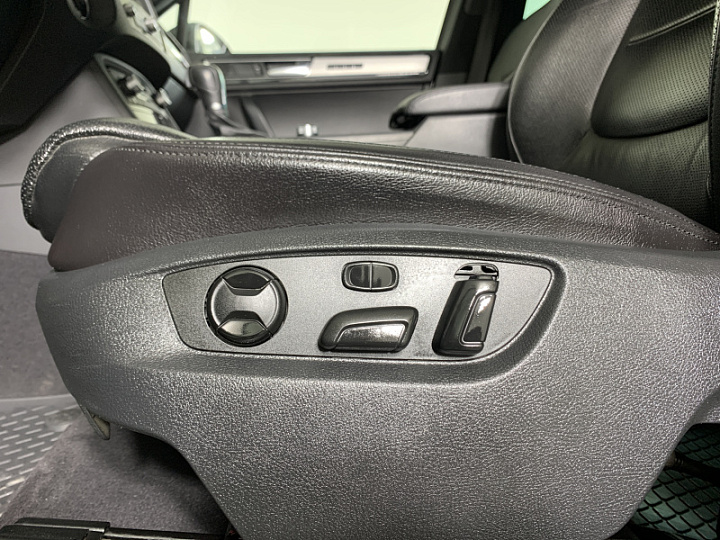 VOLKSWAGEN Touareg 3, 2018 года, Автоматическая, ЧЕРНЫЙ