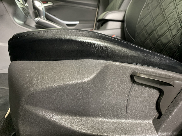 FORD Focus 2, 2013 года, Робот, Серо-коричневый