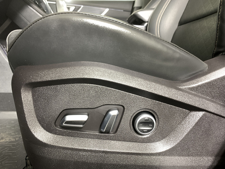 CHERY Tiggo 8 1.5, 2023 года, Робот, ЧЕРНЫЙ