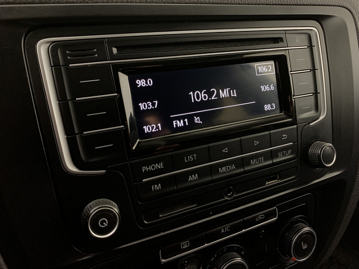 Volkswagen Jetta 1.6, 2016 года, Автоматическая, белый