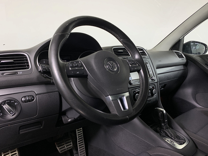 VOLKSWAGEN Golf 1.4, 2011 года, Робот, Серебристый