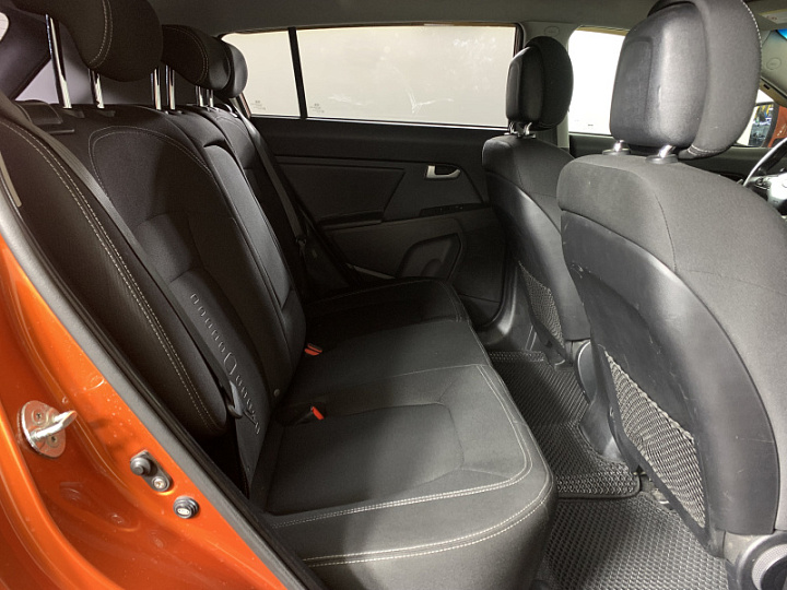 KIA Sportage 2, 2011 года, Автоматическая, оранжевый