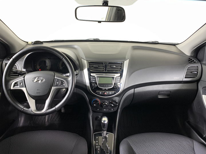 HYUNDAI Solaris 1.6, 2011 года, Автоматическая, Бежево-серый