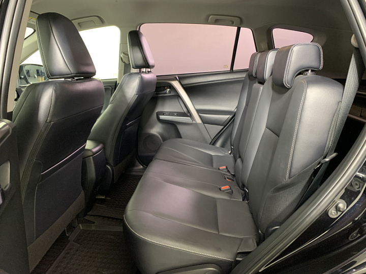 Toyota RAV4 2.5, 2017 года, Автоматическая, Черный