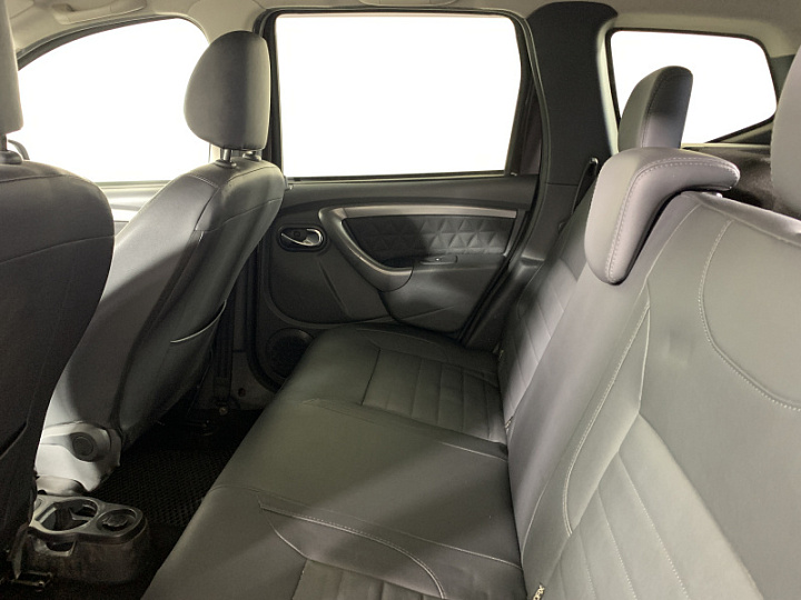 RENAULT Duster 1.5, 2018 года, Механика, Темно-Коричневый