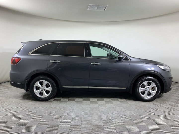 KIA Sorento 2.4, 2018 года, Автоматическая, СЕРЫЙ