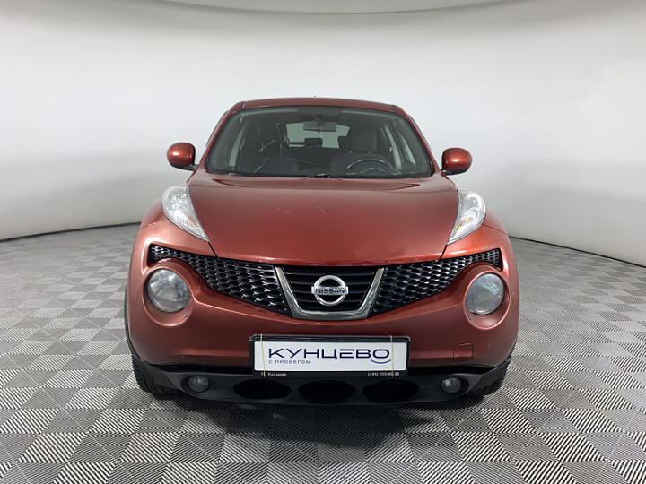 NISSAN Juke 1.6, 2011 года, Механика, КРАСНЫЙ