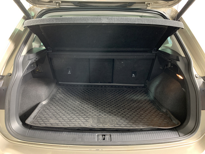 VOLKSWAGEN Tiguan 1.4, 2017 года, Робот, БЕЖЕВЫЙ