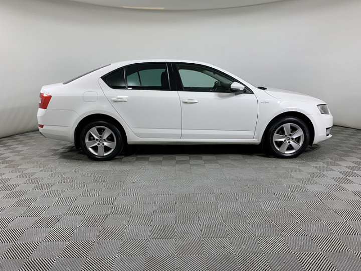 SKODA Octavia 1.4, 2015 года, Робот, БЕЛЫЙ