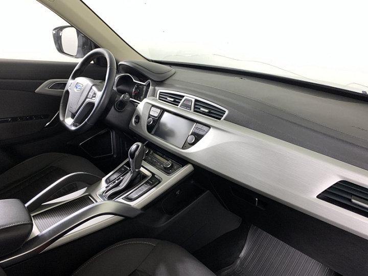 GEELY Atlas 2.4, 2019 года, Автоматическая, Серебристый