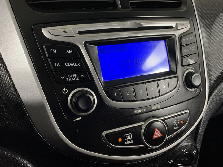 HYUNDAI Solaris 1.6, 2012 года, Механика, ФИОЛЕТОВЫЙ