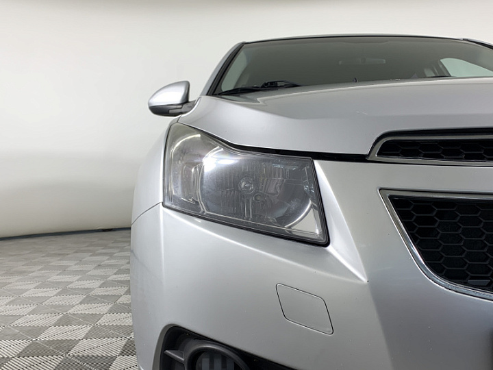 CHEVROLET Cruze 1.6, 2011 года, Автоматическая, Серебристый металлик