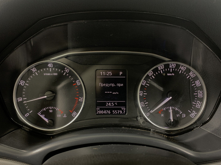 SKODA Octavia 1.6, 2013 года, Автоматическая, Серебристый