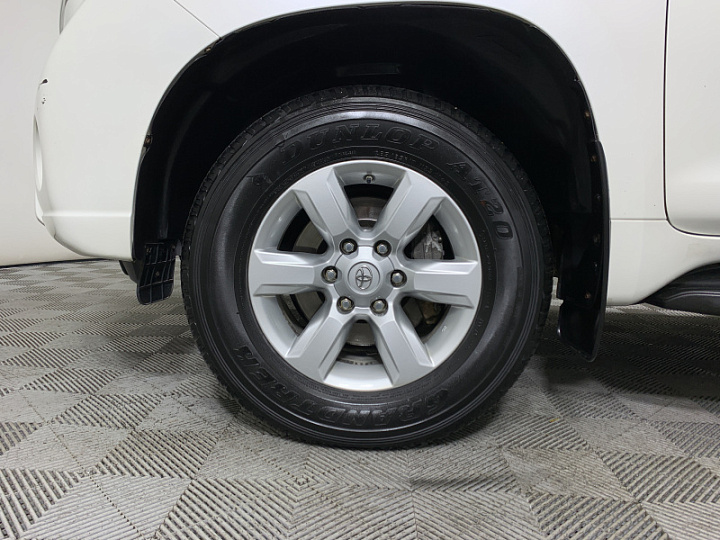 TOYOTA Land Cruiser Prado 2.8, 2017 года, Автоматическая, БЕЛЫЙ