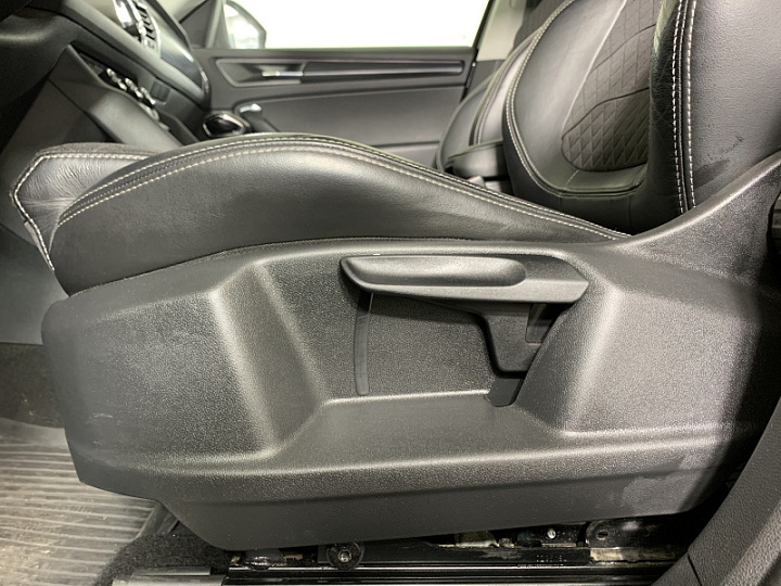 SKODA Kodiaq 1.4, 2018 года, Робот, ЧЕРНЫЙ