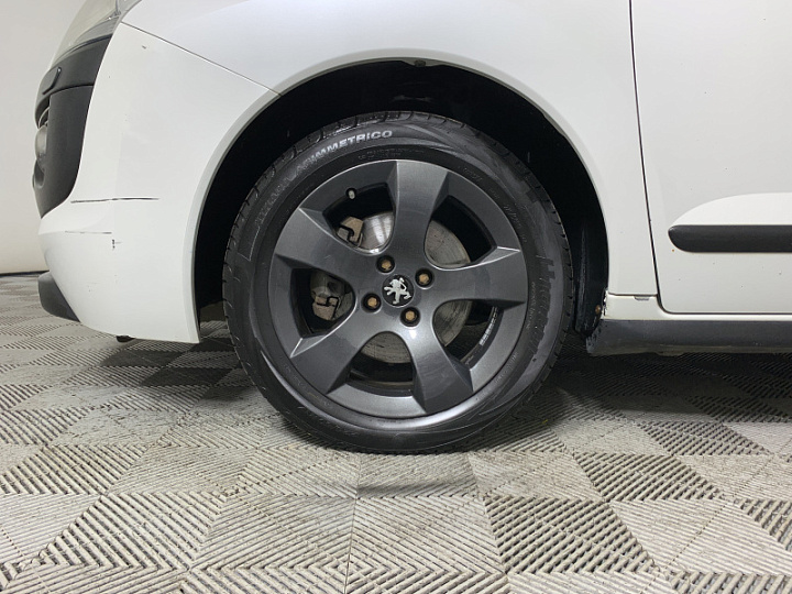 PEUGEOT 3008 1.6, 2013 года, Автоматическая, БЕЛЫЙ