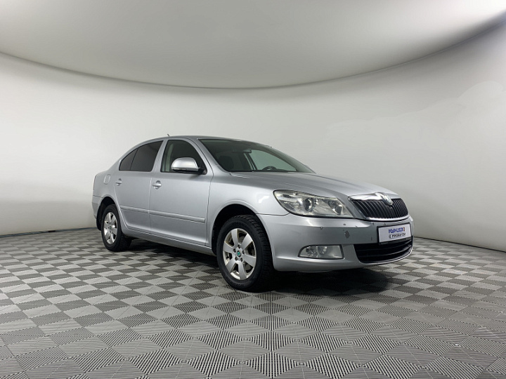 SKODA Octavia 1.6, 2013 года, Автоматическая, Серебристый
