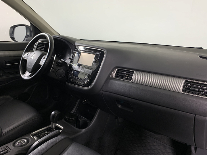 MITSUBISHI Outlander 2.4, 2013 года, Вариатор, БЕЛЫЙ