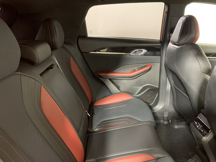 GEELY Coolray 1.5, 2023 года, Робот, КРАСНЫЙ