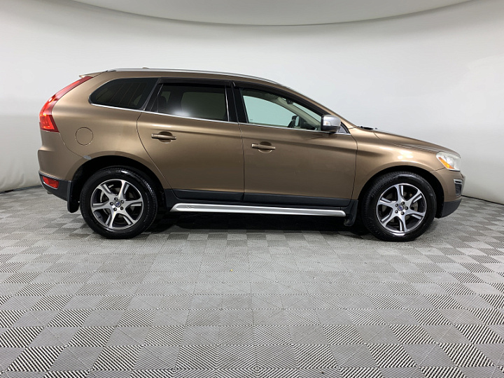 VOLVO XC60 2.4, 2013 года, Автоматическая, Бронзовый