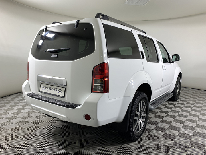 NISSAN Pathfinder 2.5, 2011 года, Автоматическая, БЕЛЫЙ