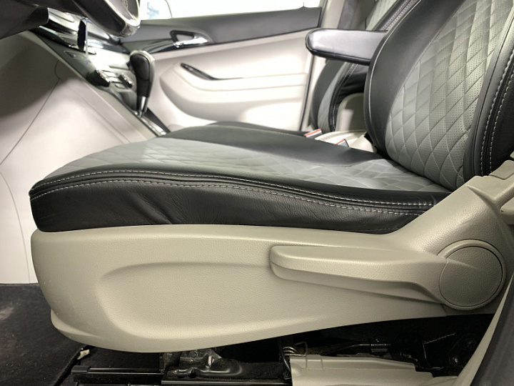 Chevrolet Orlando 1.8, 2013 года, Автоматическая, Белый
