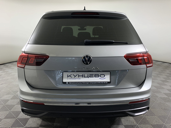 Volkswagen Tiguan 1.4, 2021 года, Робот, Серый