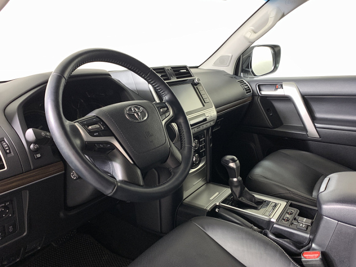 TOYOTA Land Cruiser Prado 2.8, 2018 года, Автоматическая, БЕЛЫЙ