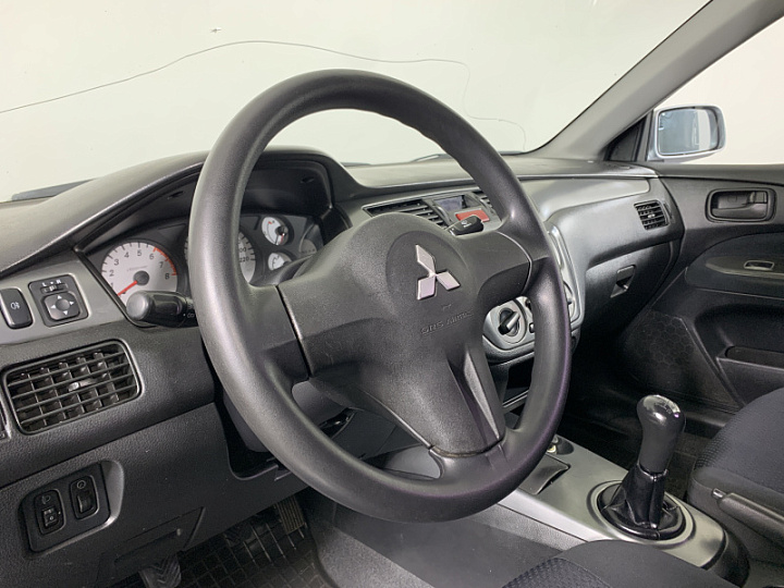 MITSUBISHI Lancer 1.6, 2006 года, Механика, Серебристый