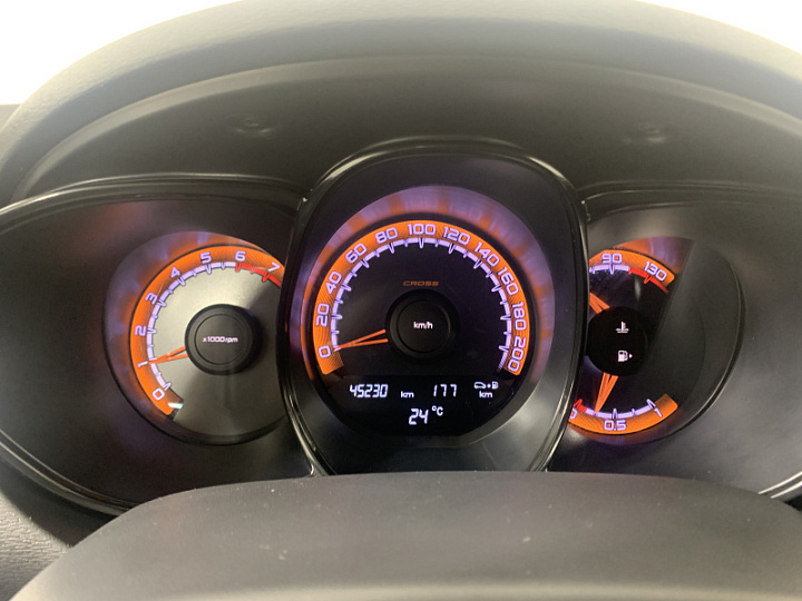 Lada Vesta 1.8, 2020 года, Механика, Серо-голубой