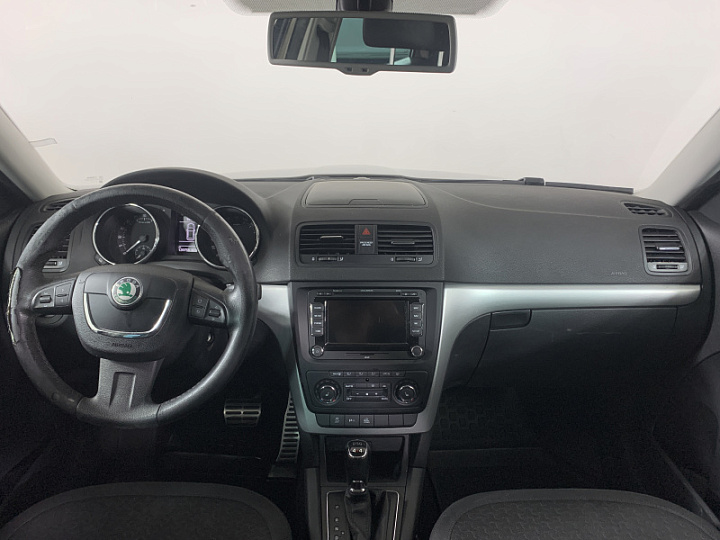 SKODA Yeti 2, 2013 года, Робот, КОРИЧНЕВЫЙ