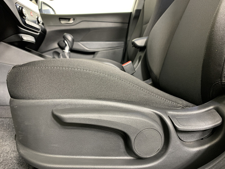 HYUNDAI Solaris 1.6, 2017 года, Механика, БЕЛЫЙ