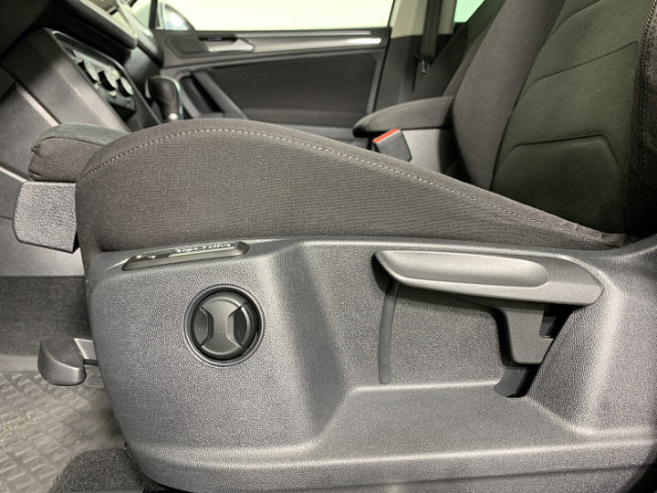 VOLKSWAGEN Tiguan 1.4, 2019 года, Робот, БЕЛЫЙ