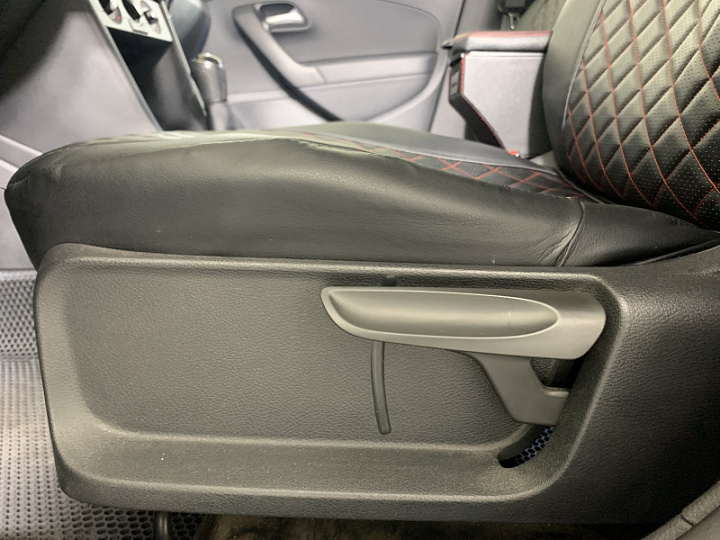 VOLKSWAGEN Polo 1.6, 2019 года, Механика, ЧЕРНЫЙ