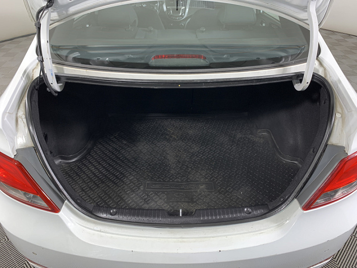 HYUNDAI Solaris 1.6, 2015 года, Механика, БЕЛЫЙ