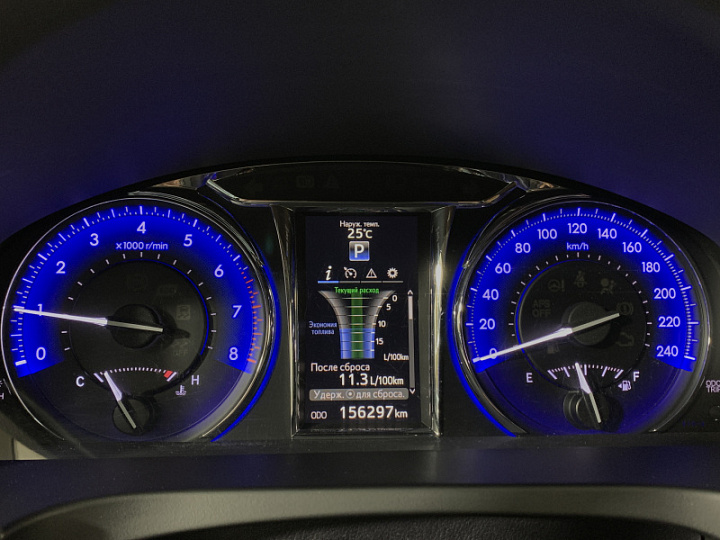 TOYOTA Camry 2.5, 2017 года, Автоматическая, БЕЛЫЙ