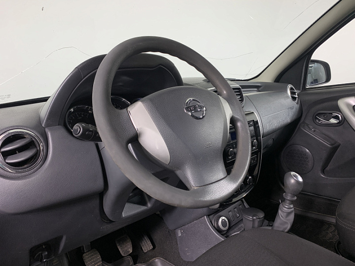 NISSAN Terrano 2, 2016 года, Механика, СЕРЫЙ