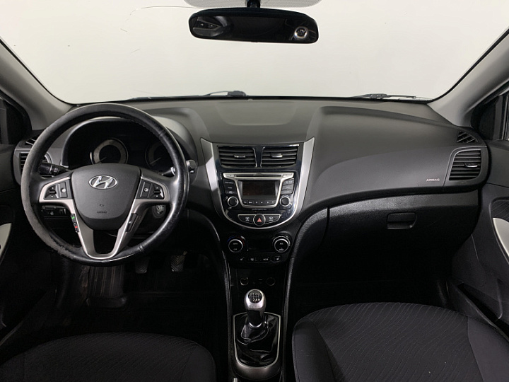 HYUNDAI Solaris 1.6, 2015 года, Механика, БЕЛЫЙ