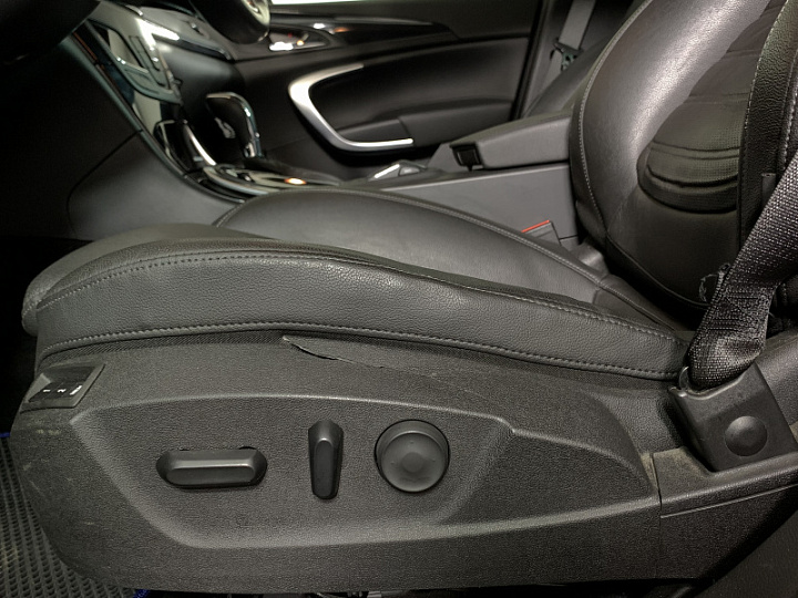 Opel Insignia 1.6, 2013 года, Автоматическая, ЧЕРНЫЙ