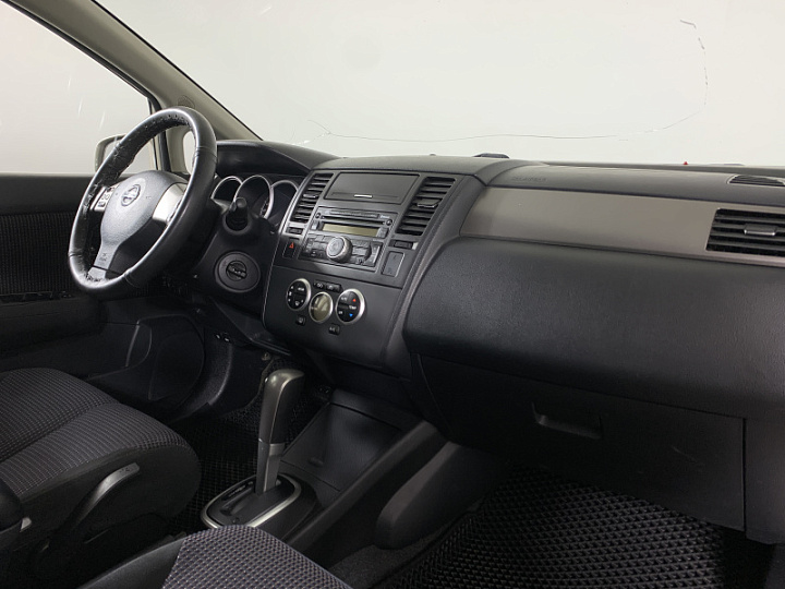NISSAN Tiida 1.6, 2010 года, Автоматическая, БЕЖЕВЫЙ