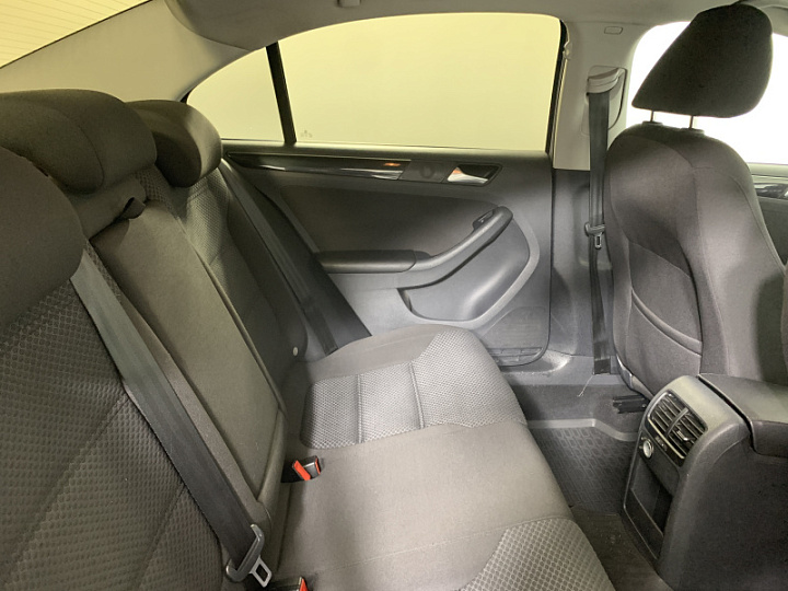 VOLKSWAGEN Jetta 1.6, 2016 года, Автоматическая, БЕЛЫЙ