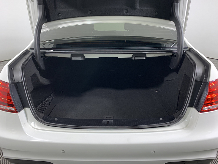 MERCEDES-BENZ E-Класс 2, 2013 года, Автоматическая, БЕЛЫЙ