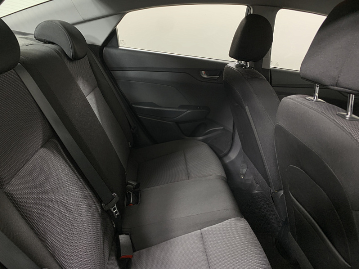 HYUNDAI Solaris 1.4, 2017 года, Автоматическая, ЧЕРНЫЙ