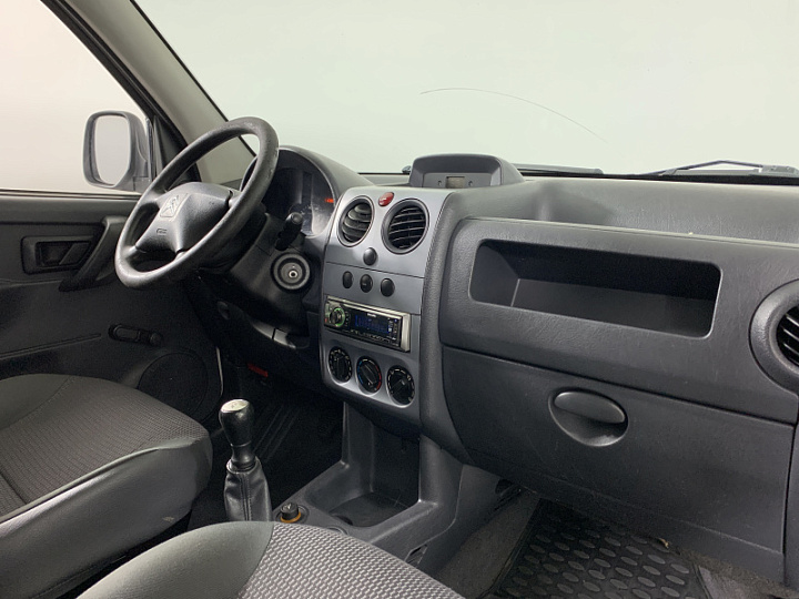 CITROEN Berlingo 1.4, 2011 года, Механика, БЕЛЫЙ