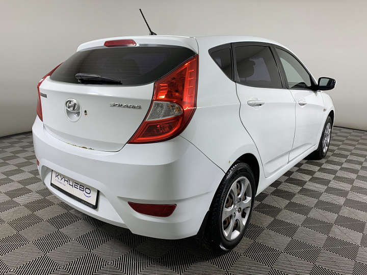 HYUNDAI Solaris 1.6, 2011 года, Автоматическая, БЕЛЫЙ