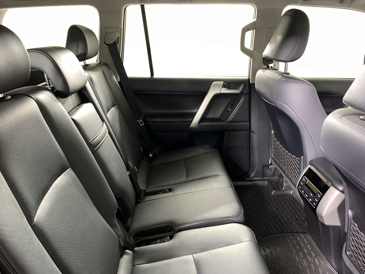 TOYOTA Land Cruiser Prado 2.8, 2017 года, Автоматическая, СЕРЫЙ