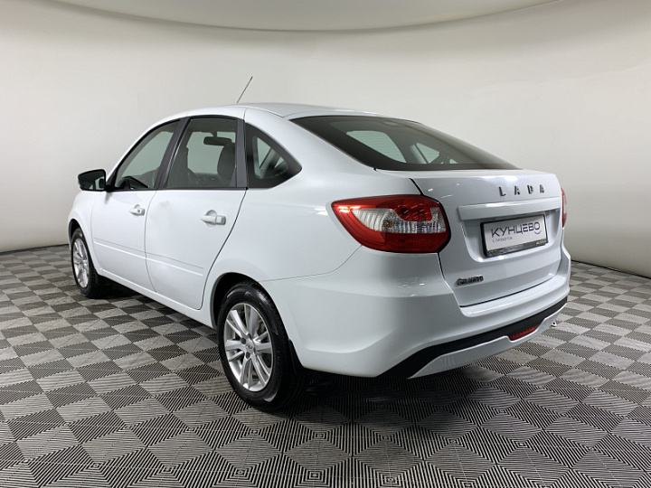 Lada Granta 1.6, 2023 года, Механика, БЕЛЫЙ